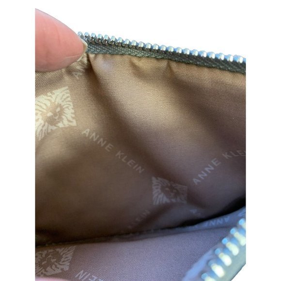 Anne Klein Quilted Wristlet,‎ Grey, Zipper - Picture 3 of 5